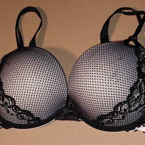 Torrid Push-Up Underwire Push Up & Plunge Bra w/Black Lace Overlay Size 38D